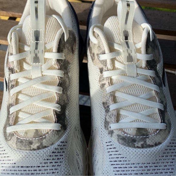 NWT Anta Men's White and Gray Athletic Sneakers - Picture 4 of 9